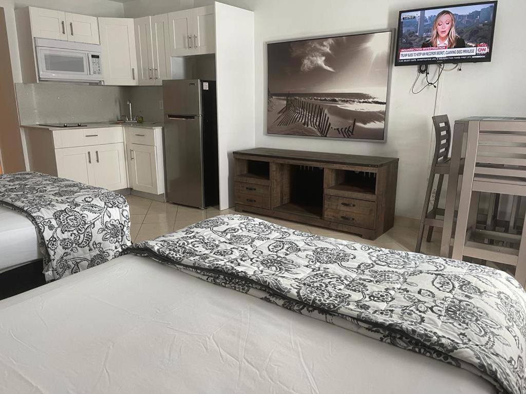 Beachfront Studios Casablanca Rentals Miami Beach Eksteriør billede